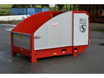 Hay and forage equipment