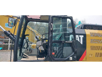 Crawler excavator CAT 326F: picture 5