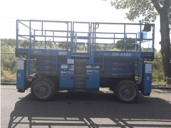 Scissor lift GENIE