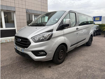 Passenger van Ford Transit Custom Combi: picture 2