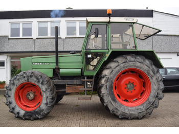 Farm tractor FENDT