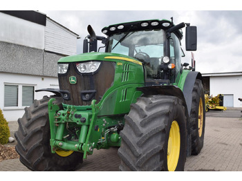 Farm tractor John Deere 6215 R: picture 4