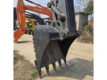 Crawler excavator VOLVO EC300: picture 5