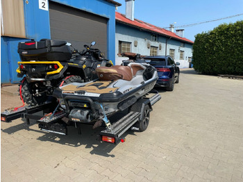 Boat trailer