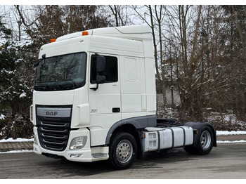 Tractor unit DAF XF 106