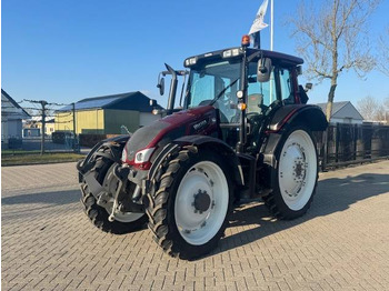 Farm tractor VALTRA N93