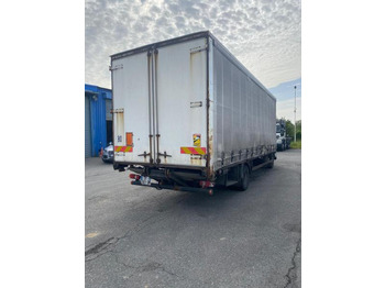 Curtainsider truck Renault 180 DXI: picture 3