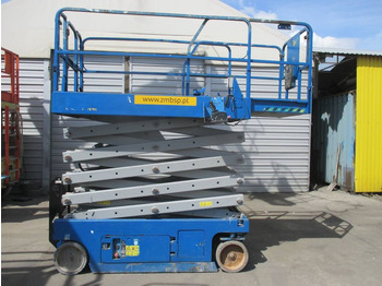 Scissor lift GENIE