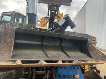 Excavator bucket ACB-MORIN