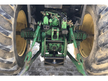 Farm tractor JOHN DEERE 4055: picture 5