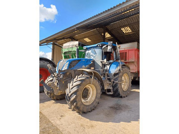 Farm tractor NEW HOLLAND T7.270