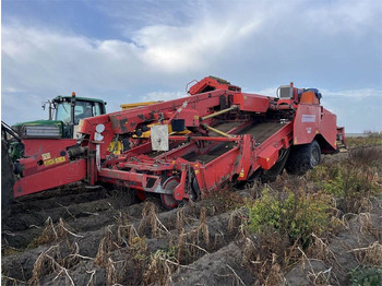 Potato harvester GRIMME