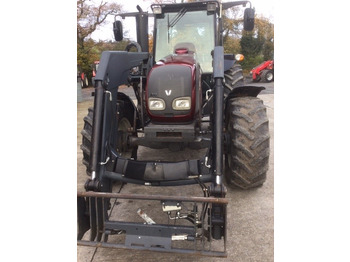 Farm tractor 2016 Valtra A93, one local owner machine: picture 2