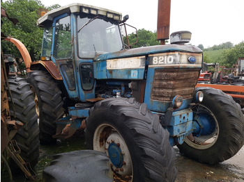 Farm tractor FORD
