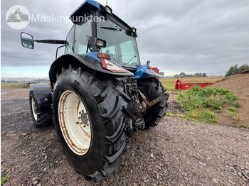 Farm tractor New Holland 8560: picture 2