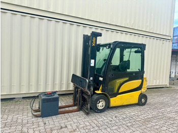 Electric forklift YALE