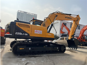 Crawler excavator HYUNDAI ROBEX 220 LC-9S: picture 3