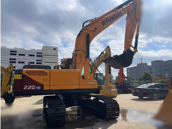 Crawler excavator HYUNDAI ROBEX 220 LC-9S: picture 2