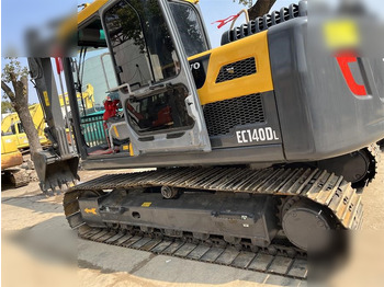 Crawler excavator VOLVO EC140DL: picture 2