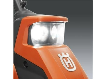 Garden mower Husqvarna R 216T AWD inkl. 103 cm klippebord: picture 5