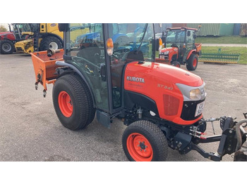Municipal tractor Kubota ST341 inkl. 150 cm kost og udlægger: picture 4 Municipal tractor Kubota ST341 inkl. 150 cm kost og udlægger: picture 4