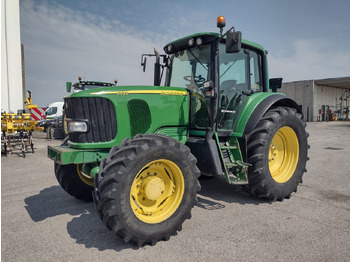 Farm tractor JOHN DEERE 6520