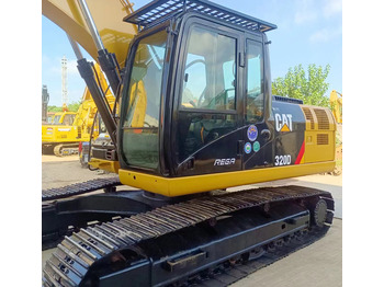 Excavator CATERPILLAR 320D