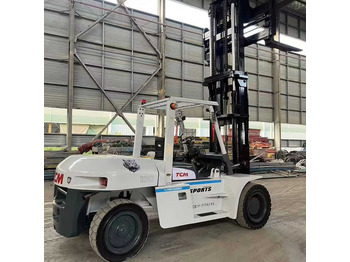Diesel forklift TCM