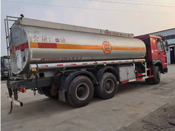 Tank truck HOWO 20  cubic  meters: picture 3