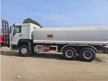 Tank truck SINOTRUK HOWO