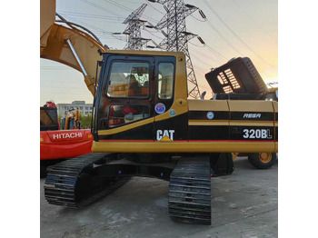Excavator CATERPILLAR 320CL
