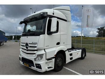 Tractor unit MERCEDES-BENZ Actros 1842