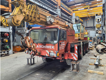 Mobile crane Liebherr LTM 1050: picture 2