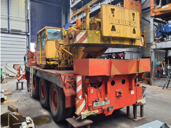 Mobile crane Liebherr LTM 1050: picture 4