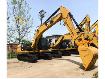 Crawler excavator 2024 Caterpillar 320D2: picture 4