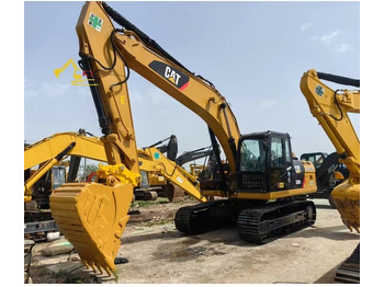 Crawler excavator 2024 Caterpillar 320D2: picture 3