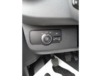 Flatbed van MERCEDES-BENZ Sprinter: picture 5