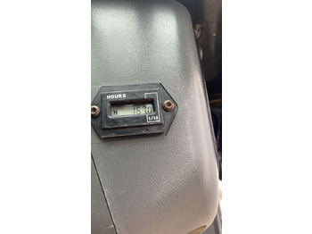 Loader CAT 216, freza, mogučnost najma: picture 4 Loader CAT 216, freza, mogučnost najma: picture 4