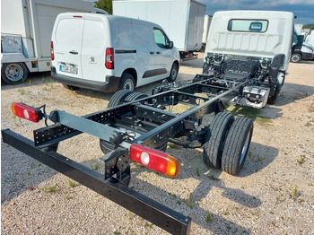 New Cab chassis truck Mitsubishi Canter Fuso Fahrgestell mit wählbar Aufbau Mitsubishi Canter Fuso Fahrgestell mit wählbar Aufbau: picture 3 New Cab chassis truck Mitsubishi Canter Fuso Fahrgestell mit wählbar Aufbau Mitsubishi Canter Fuso Fahrgestell mit wählbar Aufbau: picture 3