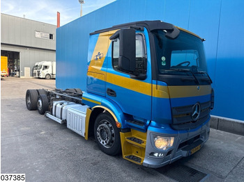 Cab chassis truck Mercedes-Benz Actros 2443 6x2, EURO 6, PTO, Standairco: picture 2