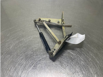 Schaeff SKL834-0451019030-Hinge right/Scharnier on lease Schaeff SKL834-0451019030-Hinge right/Scharnier: picture 2