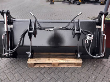 Silage equipment Terex TL120-2,40mtr-Silage grab/Greifschaufel/Uitkuilbak: picture 4 Silage equipment Terex TL120-2,40mtr-Silage grab/Greifschaufel/Uitkuilbak: picture 4