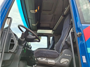 Cab chassis truck MAN TGA 26.390 6X2: picture 3