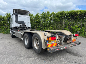 Cab chassis truck DAF CF 85 .410 FAS Euro5 Manual: picture 3