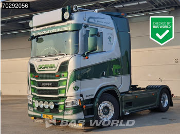 Tractor unit SCANIA S 520
