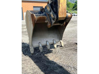 Crawler excavator Caterpillar 330F LN: picture 4