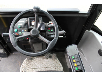 Terminal tractor MOL RM255 4X4: picture 4