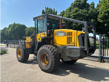 Wheel loader Komatsu WA 320-5: picture 3