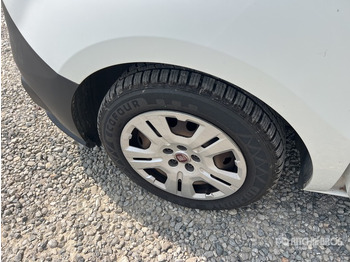 Small van 2019 Fiat Doblo Cargo Autocarro furgonato: picture 5 Small van 2019 Fiat Doblo Cargo Autocarro furgonato: picture 5