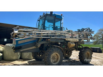 Self-propelled sprayer